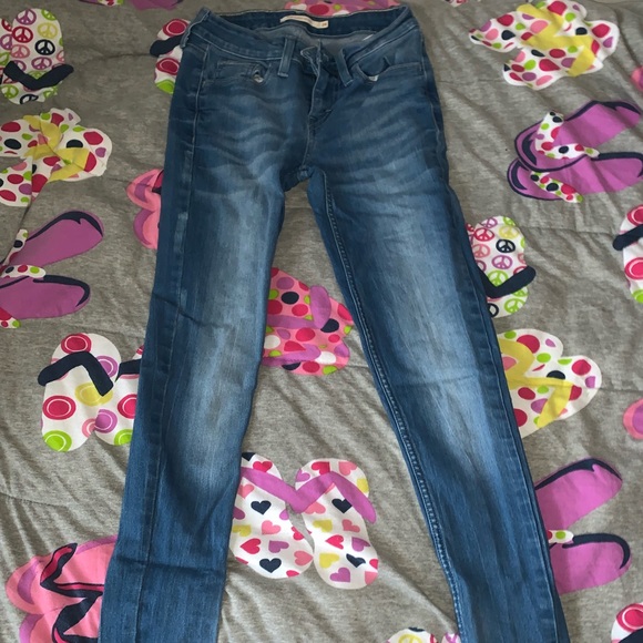 Levi’s Skinny Jeans - Picture 2 of 4